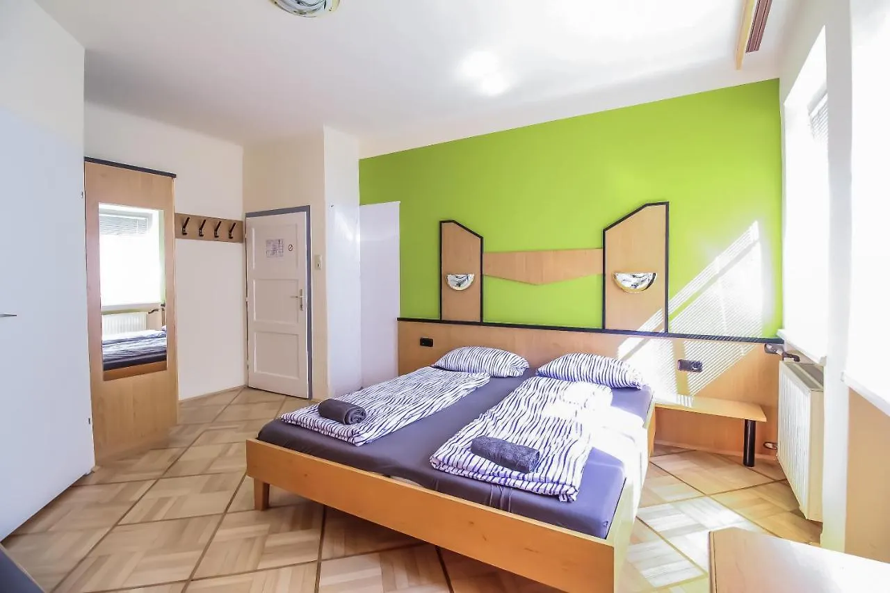 Cozy Apartment In Lively Area Vídeň